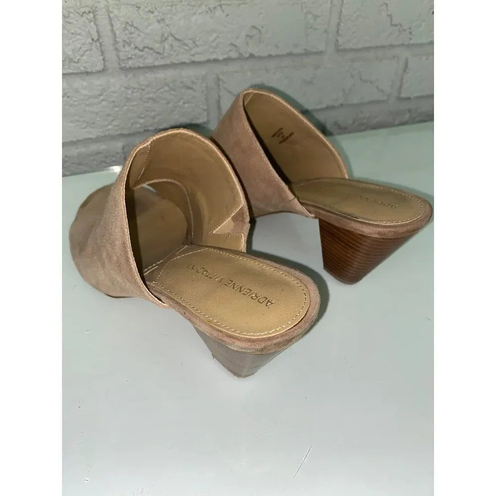Adrienne Vittadini Women Suede Peep Toe Nude Heeled Sandal Size 8.5